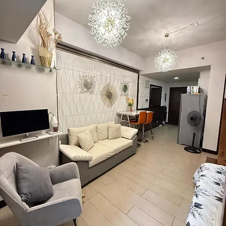 Luxurious Studio Unit In Salcedo